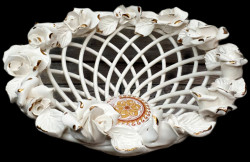 Декор. ваза-конфетница из керамики Мартинка арт. ПФ-91836 - фото